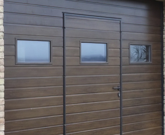 Ворота с окнами в Ахтырске